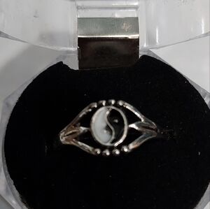 Sterling silver Yin Yang ring size 7